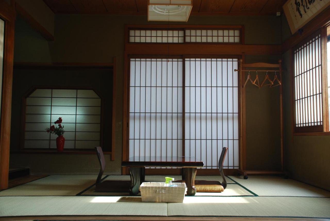 Tiny Guesthouse Umekoji 梅小路 Киото Екстериор снимка